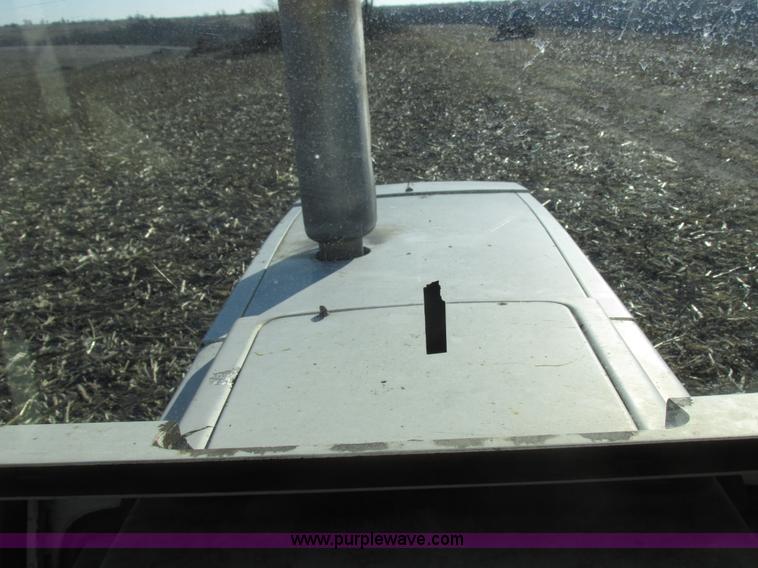 image for item I8829 1974 Case 1370 tractor