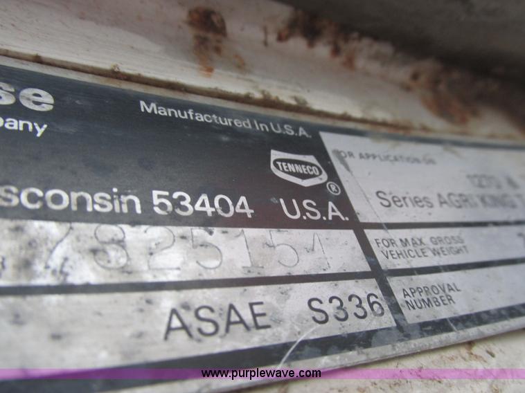 image for item I8829 1974 Case 1370 tractor