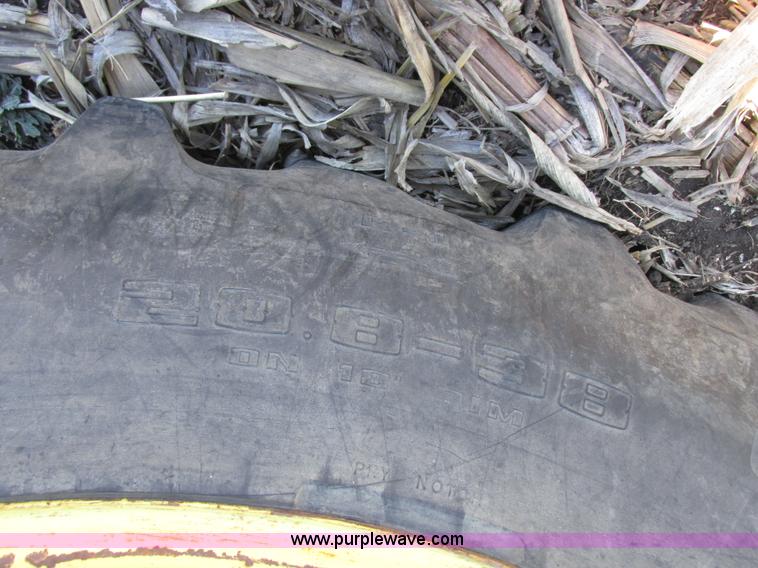 image for item I8829 1974 Case 1370 tractor