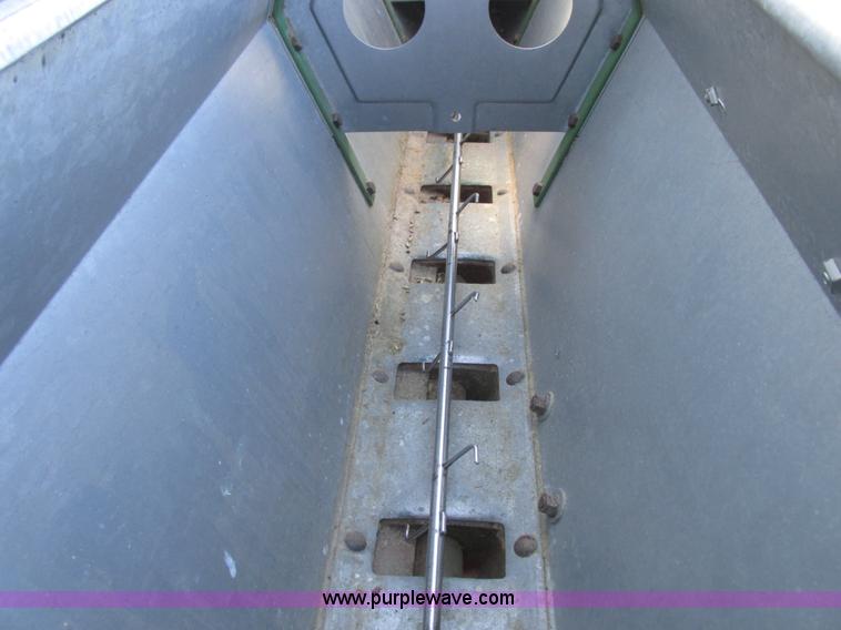 image for item I8831 Seed drill