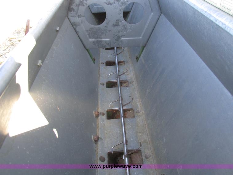 image for item I8831 Seed drill