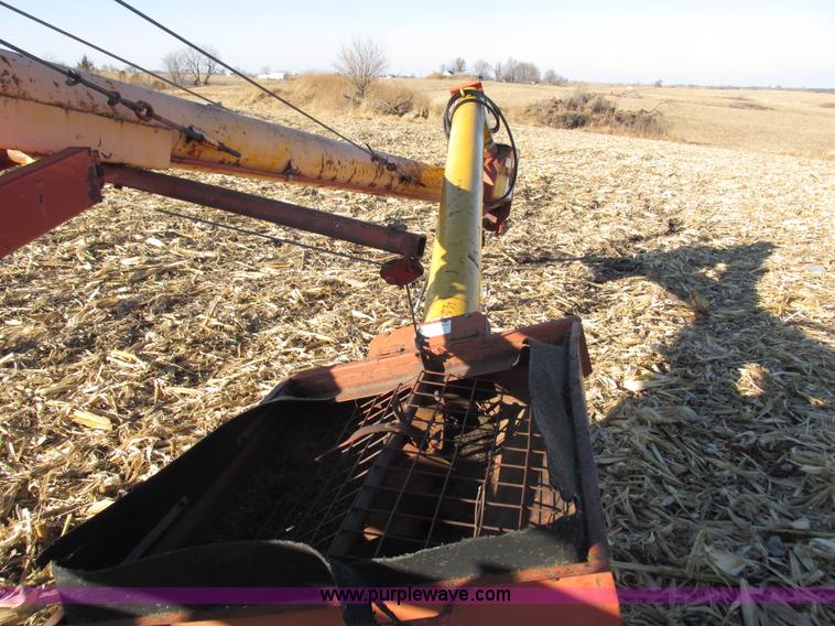 image for item I8832 Mayrath grain auger