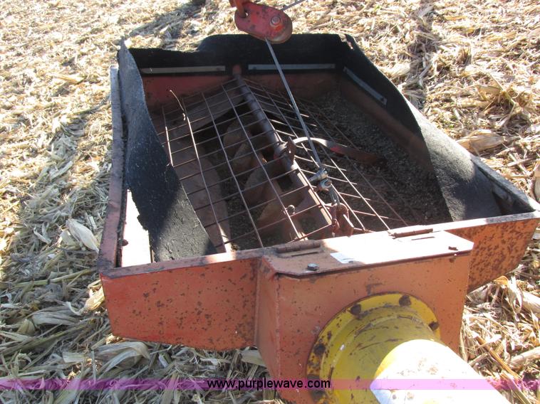 image for item I8832 Mayrath grain auger