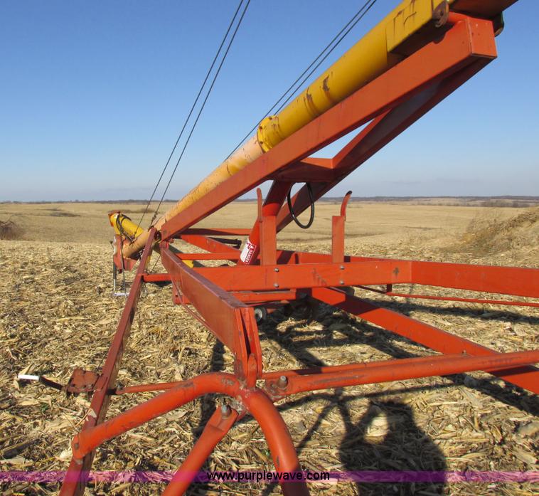 image for item I8832 Mayrath grain auger