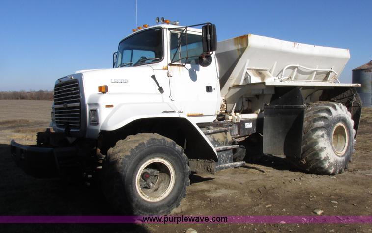 image for item I8833 1996 Ford L8000 floater fertilizer truck