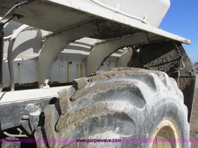 image for item I8833 1996 Ford L8000 floater fertilizer truck