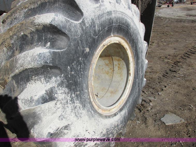 image for item I8833 1996 Ford L8000 floater fertilizer truck