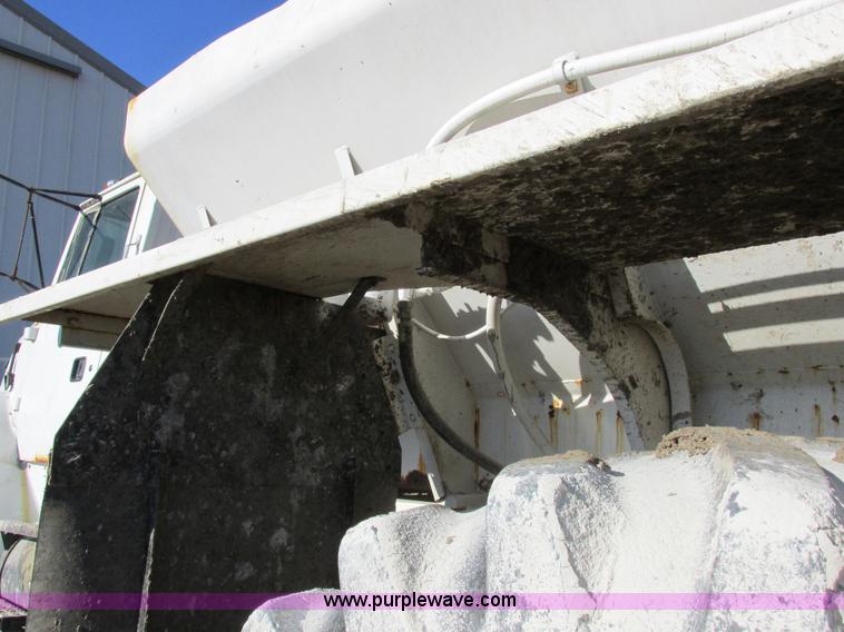 image for item I8833 1996 Ford L8000 floater fertilizer truck