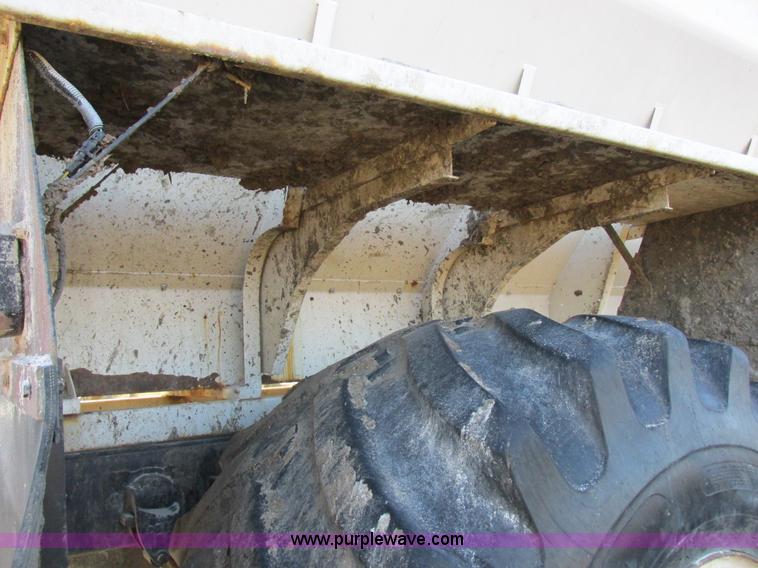 image for item I8833 1996 Ford L8000 floater fertilizer truck