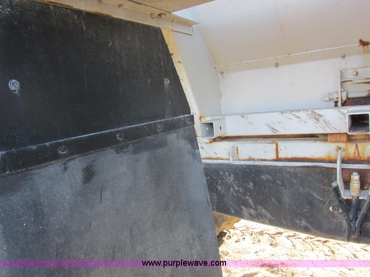 image for item I8833 1996 Ford L8000 floater fertilizer truck