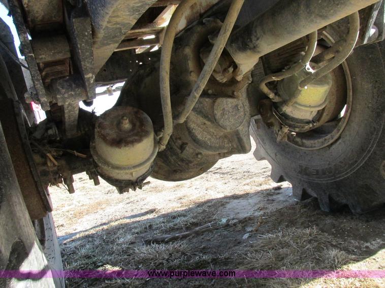 image for item I8833 1996 Ford L8000 floater fertilizer truck