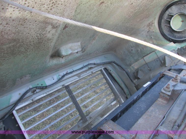 image for item I8833 1996 Ford L8000 floater fertilizer truck