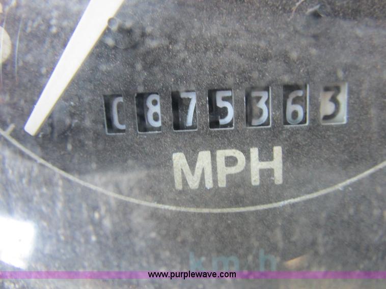 image for item I8833 1996 Ford L8000 floater fertilizer truck