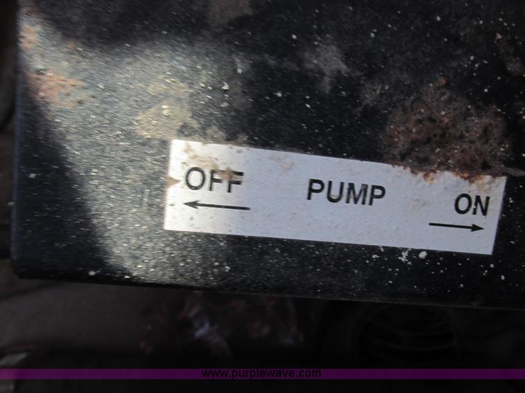 image for item I8833 1996 Ford L8000 floater fertilizer truck