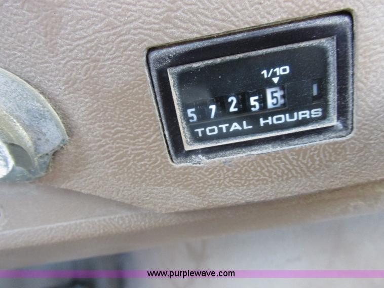 image for item I8833 1996 Ford L8000 floater fertilizer truck