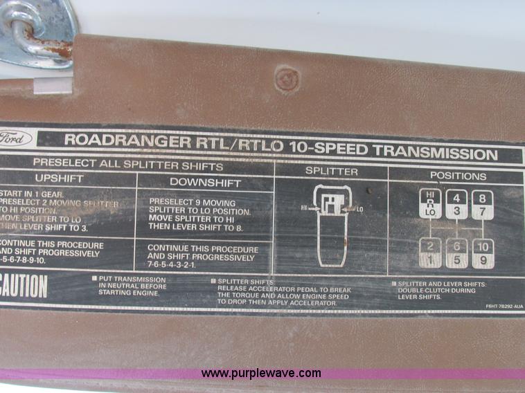 image for item I8833 1996 Ford L8000 floater fertilizer truck