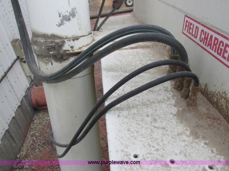 image for item I8841 Rayman bulk fertilizer tender bed