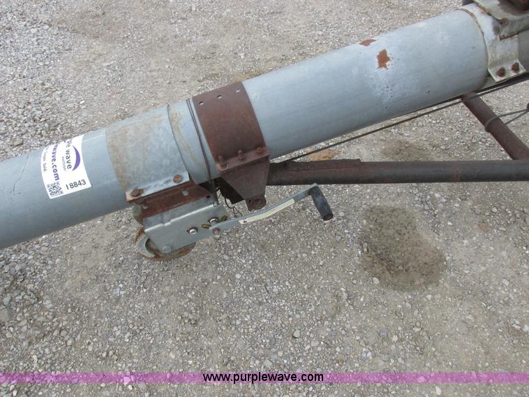 image for item I8843 1983 Curtis grain auger
