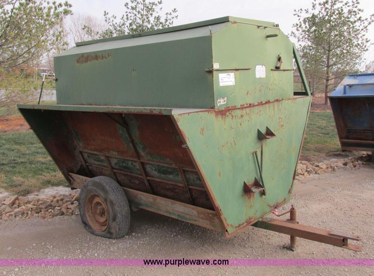 image for item I8853 Richard Cox creep feeder