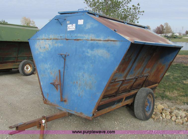 image for item I8854 Rissler creep feeder