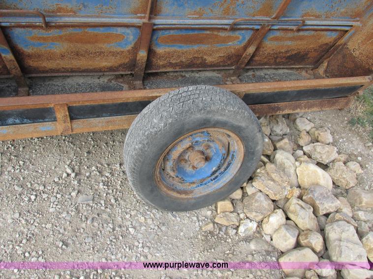 image for item I8854 Rissler creep feeder