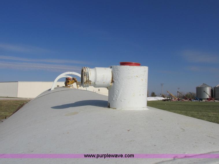 image for item I8856 Anhydrous nurse tank