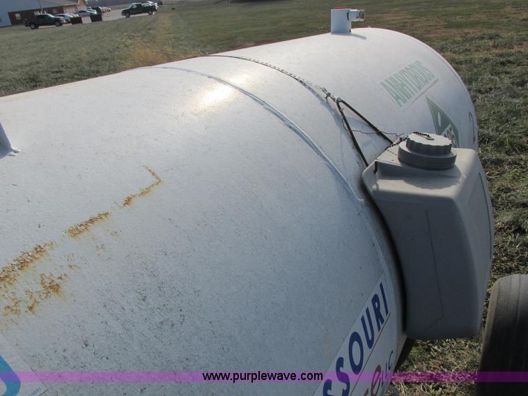 image for item I8856 Anhydrous nurse tank