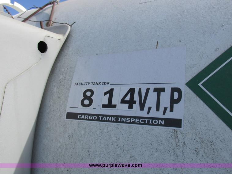 image for item I8856 Anhydrous nurse tank