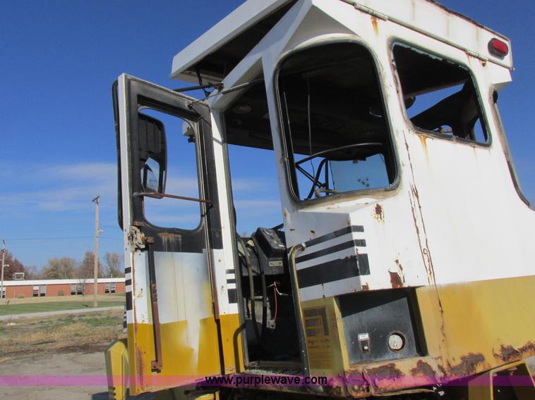 image for item I8863 Ag-Chem TerraGator 1603T self-propelled applicator chassis