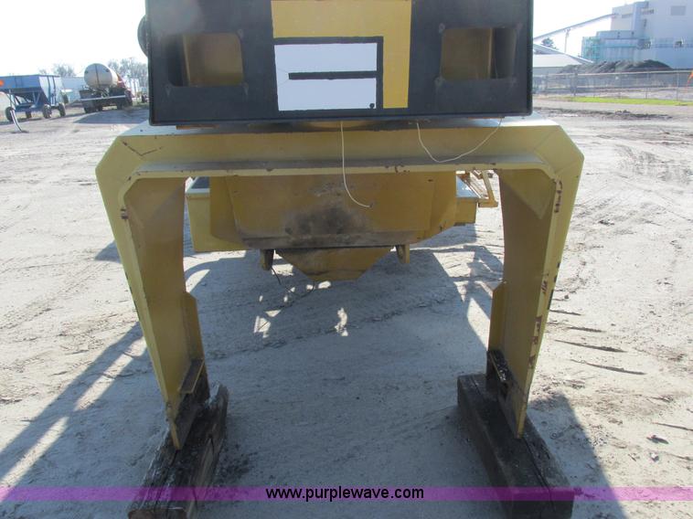 image for item I8863 Ag-Chem TerraGator 1603T self-propelled applicator chassis