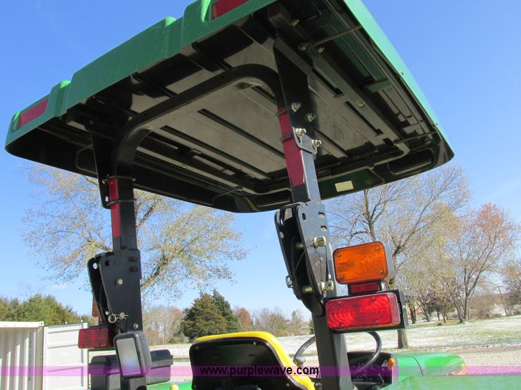 image for item I8873 2006 John Deere 5303 tractor