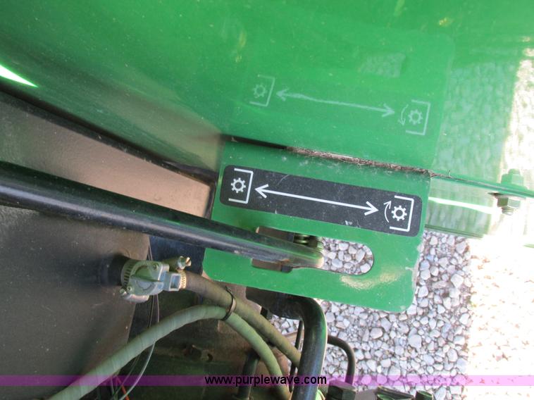 image for item I8873 2006 John Deere 5303 tractor