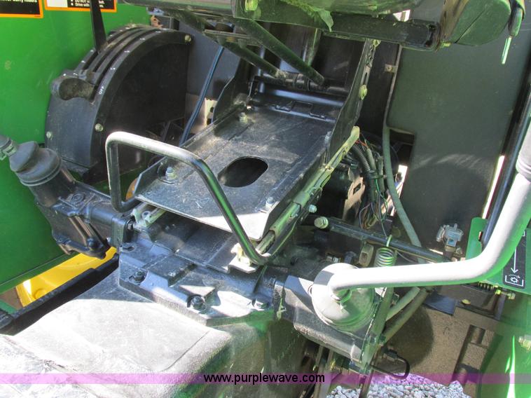 image for item I8873 2006 John Deere 5303 tractor