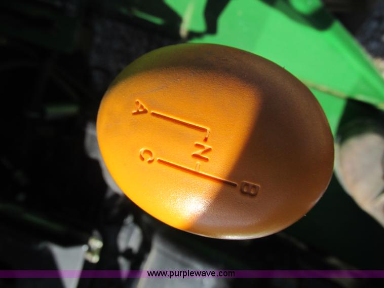 image for item I8873 2006 John Deere 5303 tractor