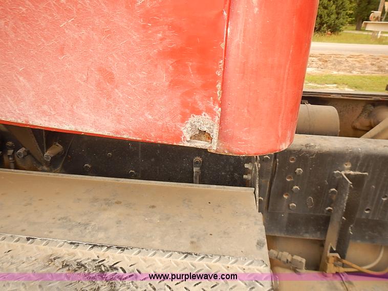 image for item J3084 1974 White Western Star tender truck