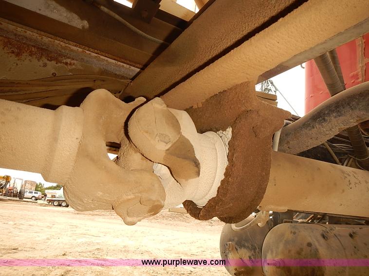 image for item J3084 1974 White Western Star tender truck