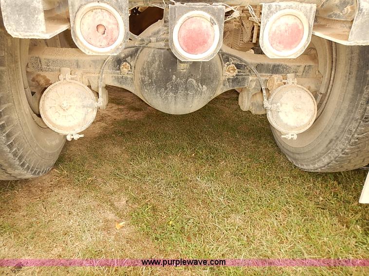 image for item J3084 1974 White Western Star tender truck