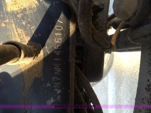 image for item J3084 1974 White Western Star tender truck