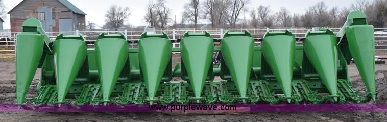 image for item K2757 1995 John Deere 893 corn head