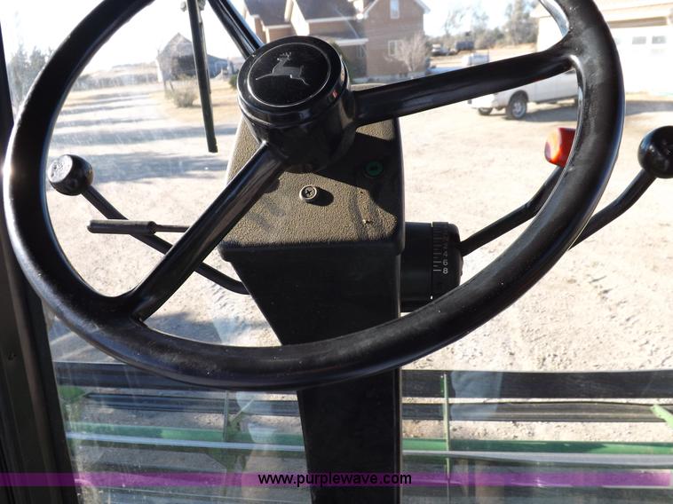 image for item K3034 1982 John Deere 7720 Turbo combine