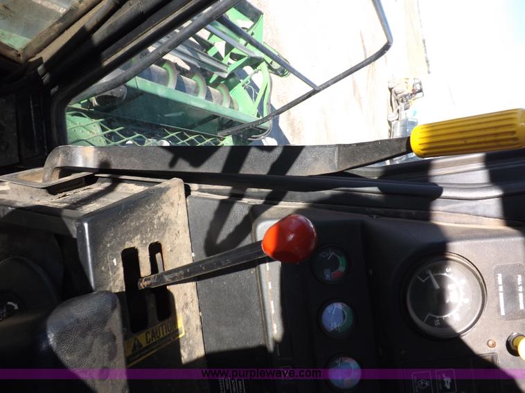 image for item K3034 1982 John Deere 7720 Turbo combine