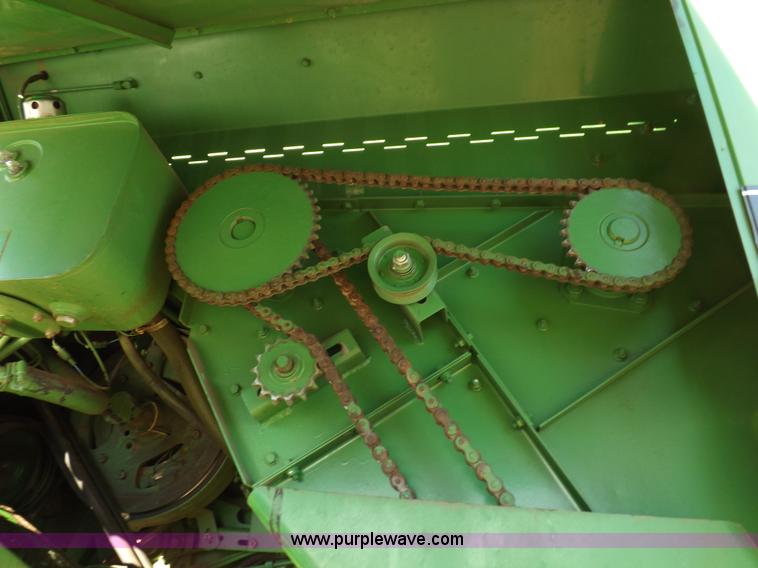 image for item K3034 1982 John Deere 7720 Turbo combine