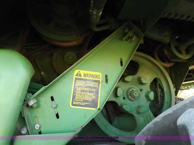 image for item K3034 1982 John Deere 7720 Turbo combine
