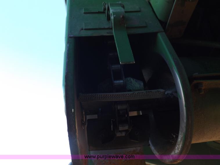 image for item K3034 1982 John Deere 7720 Turbo combine