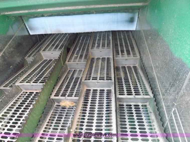 image for item K3034 1982 John Deere 7720 Turbo combine