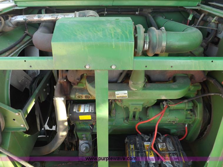 image for item K3034 1982 John Deere 7720 Turbo combine