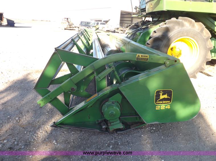 image for item K3034 1982 John Deere 7720 Turbo combine