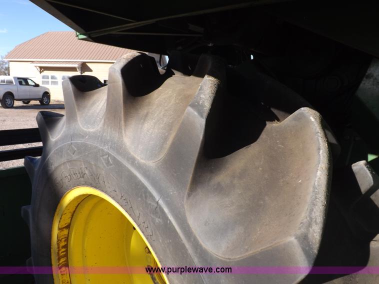 image for item K3034 1982 John Deere 7720 Turbo combine