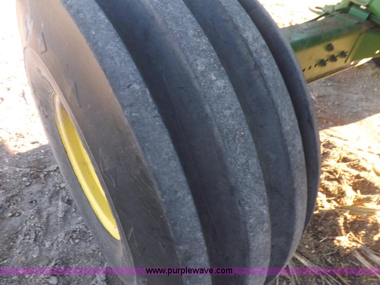 image for item K3034 1982 John Deere 7720 Turbo combine