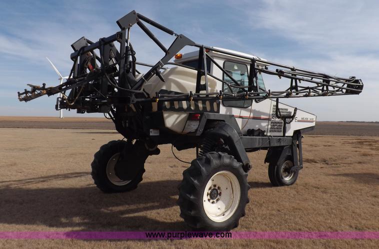image for item K3042 Melroe SpraCoupe 3430-80 self-propelled sprayer